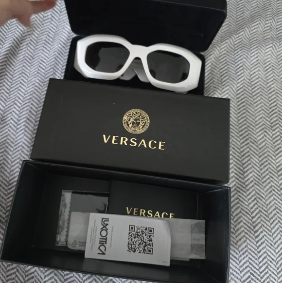 Today Only! Versace 4425u Bold White Sunglasses for Women - Picture 9 of 10